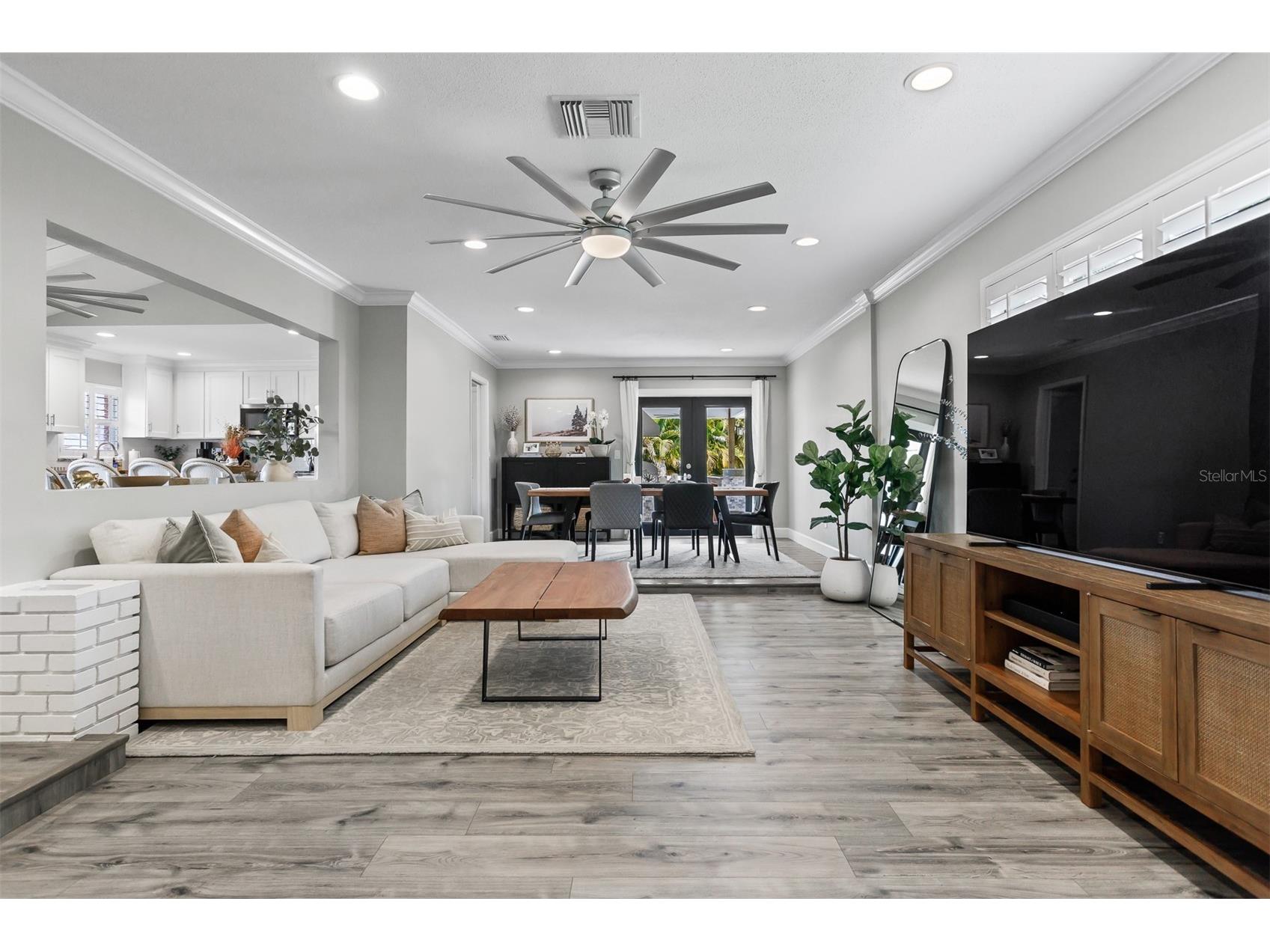 8401 Granite Place Tampa FL 33615 TB8500573 image8