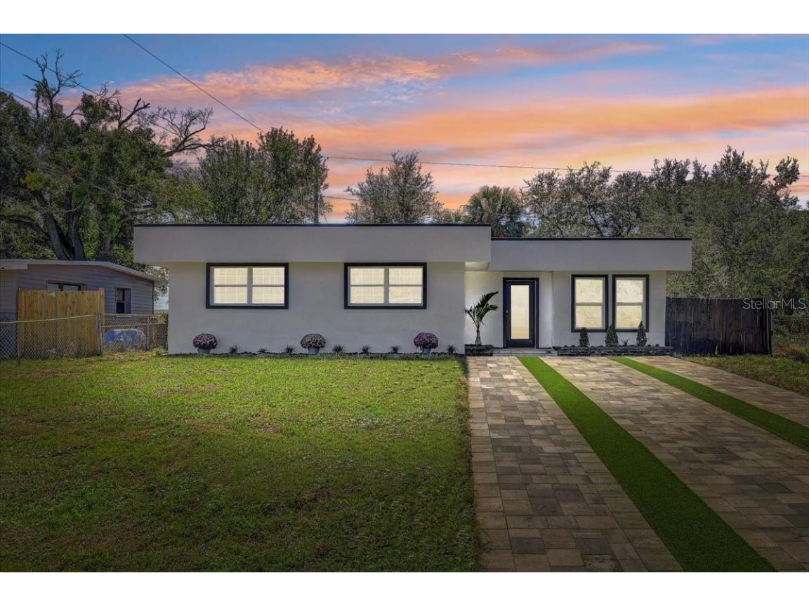 8401 Libby Lane Tampa FL 33619 TB8441004 image1