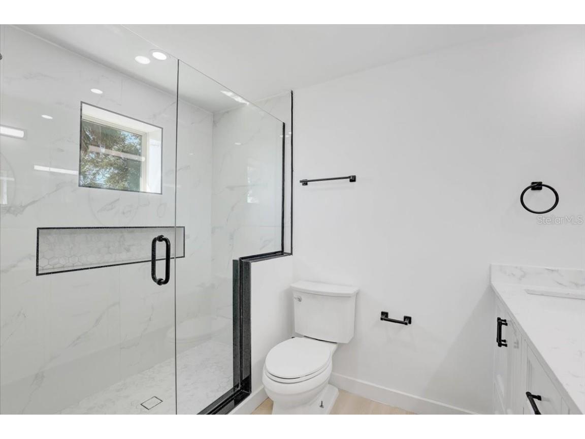 8401 Libby Lane Tampa FL 33619 TB8441004 image12