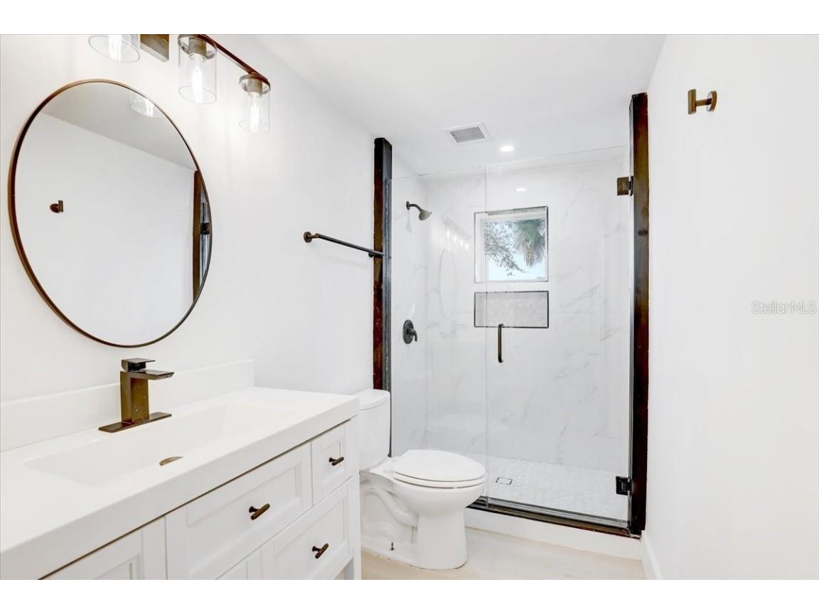 8401 Libby Lane Tampa FL 33619 TB8441004 image15