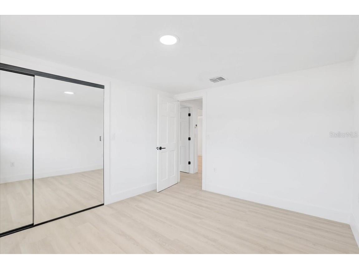 8401 Libby Lane Tampa FL 33619 TB8441004 image16