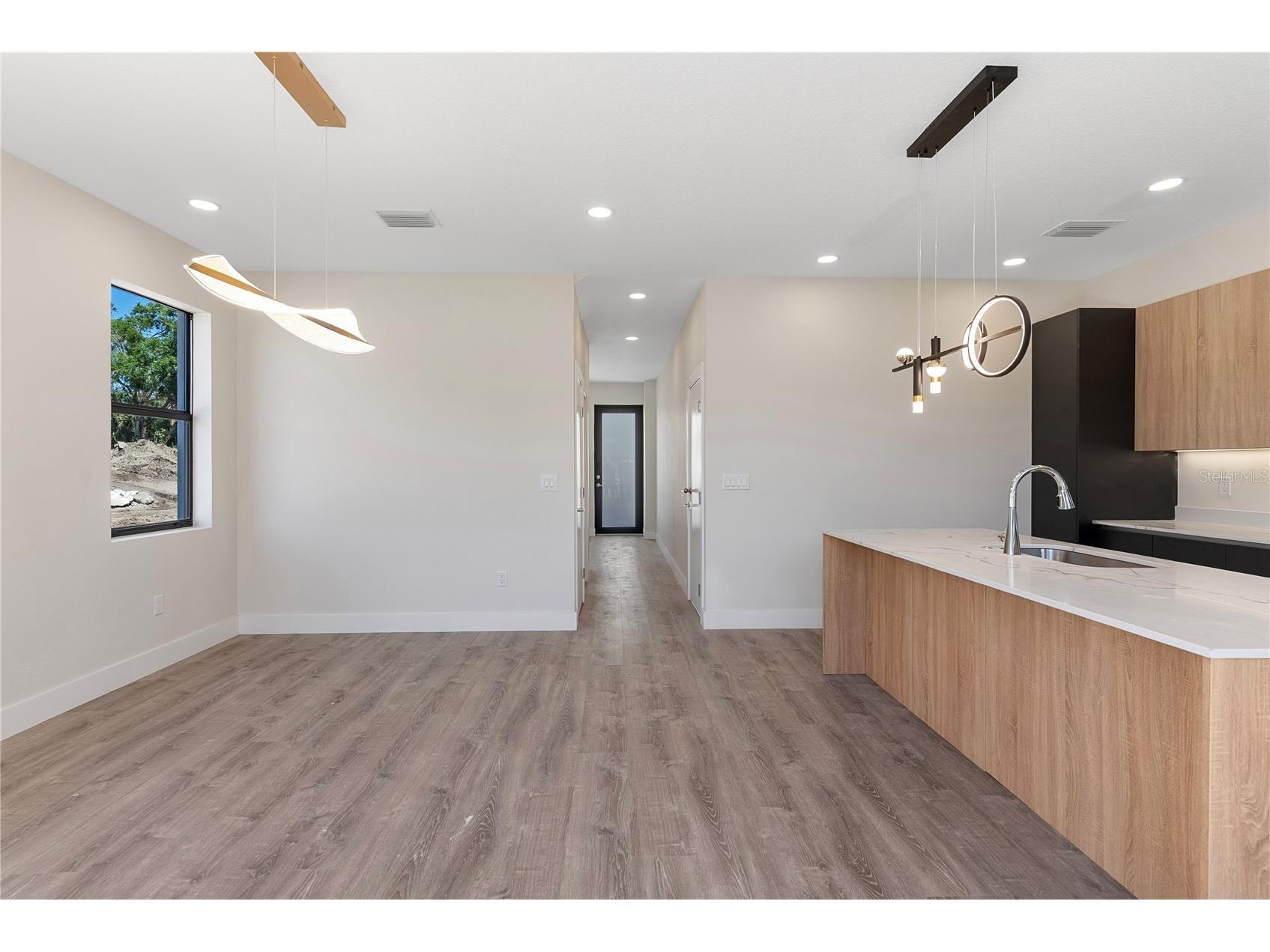 8401 Modano Place Tampa FL 33614 TB8505071 image7