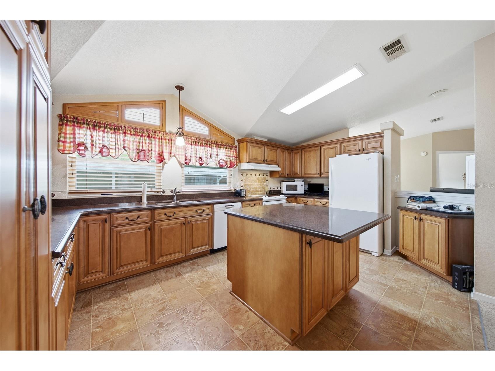 8401 Weatherford Avenue Brooksville FL 34613 W7885359 image6