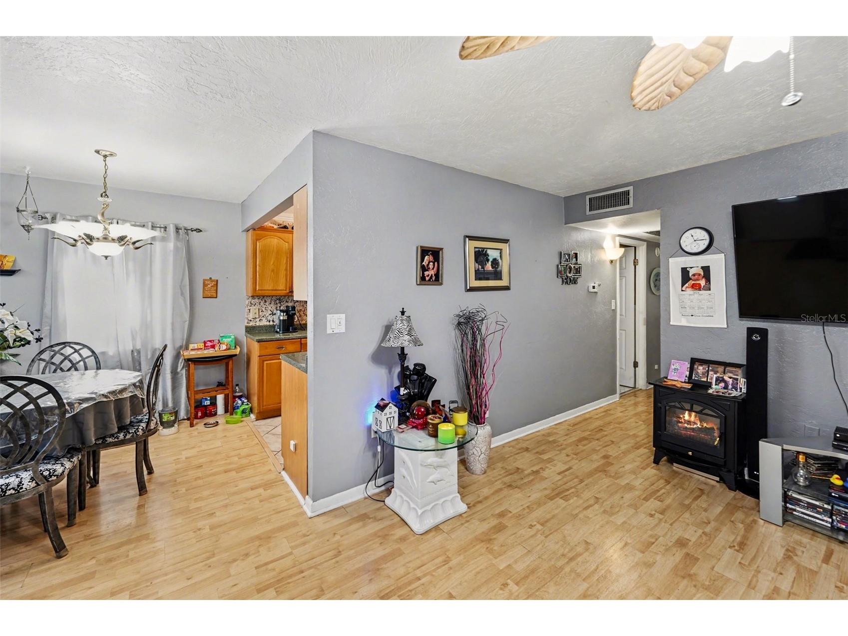 8402 111th Street N #101 Seminole FL 33772 TB8497702 image13