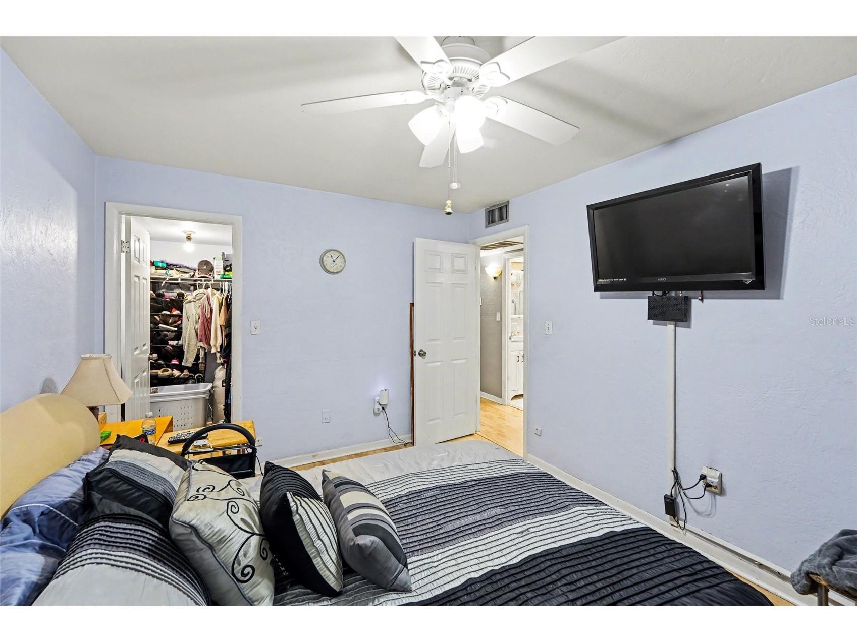 8402 111th Street N #101 Seminole FL 33772 TB8497702 image19