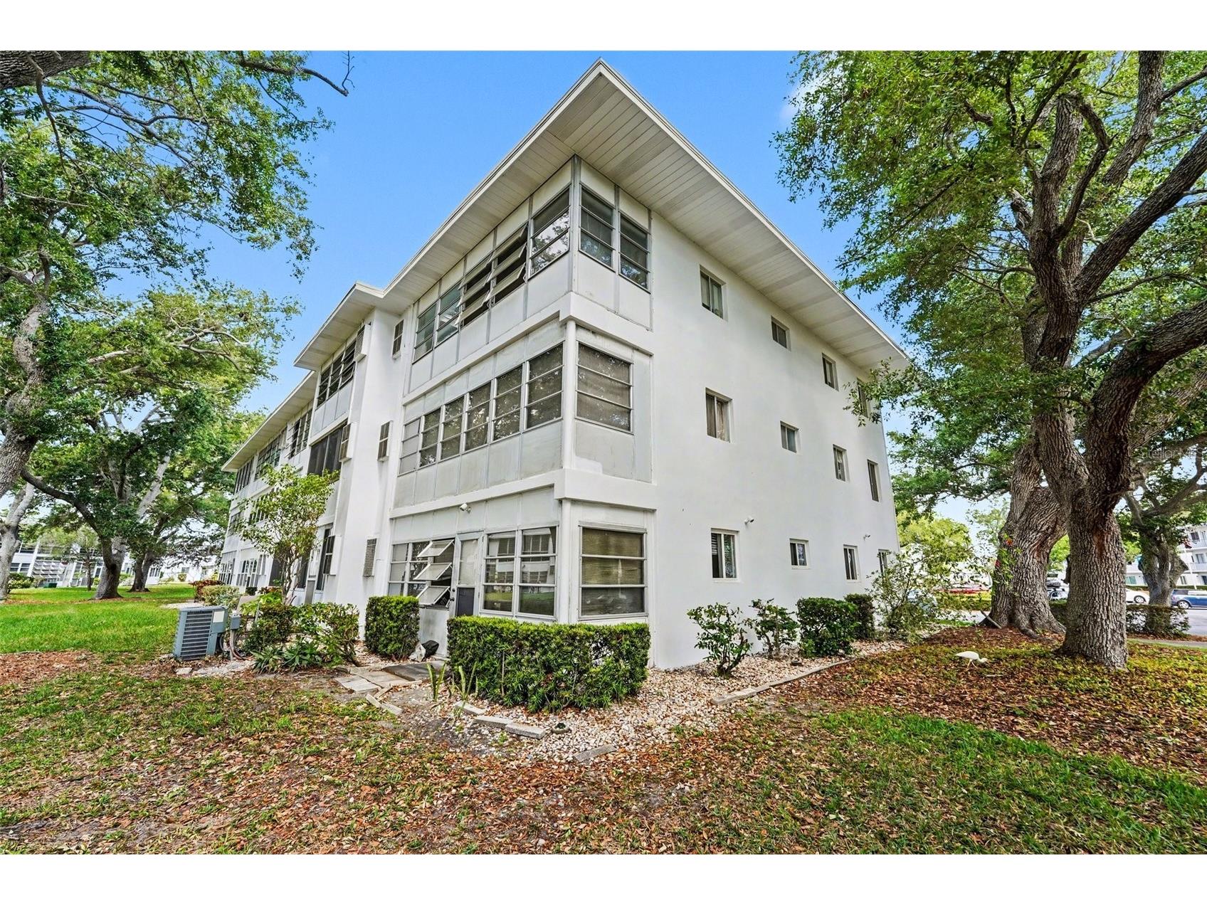 8402 111th Street N #101 Seminole FL 33772 TB8497702 image27