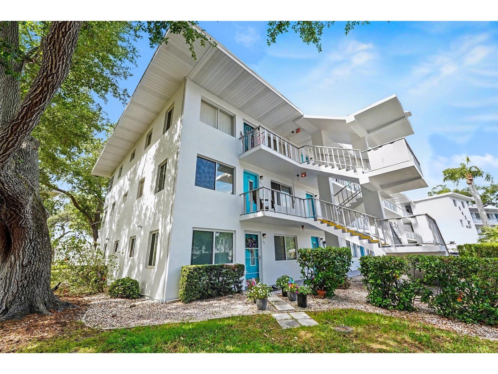 8402 111th Street N #101 Seminole FL 33772 TB8497702 image3