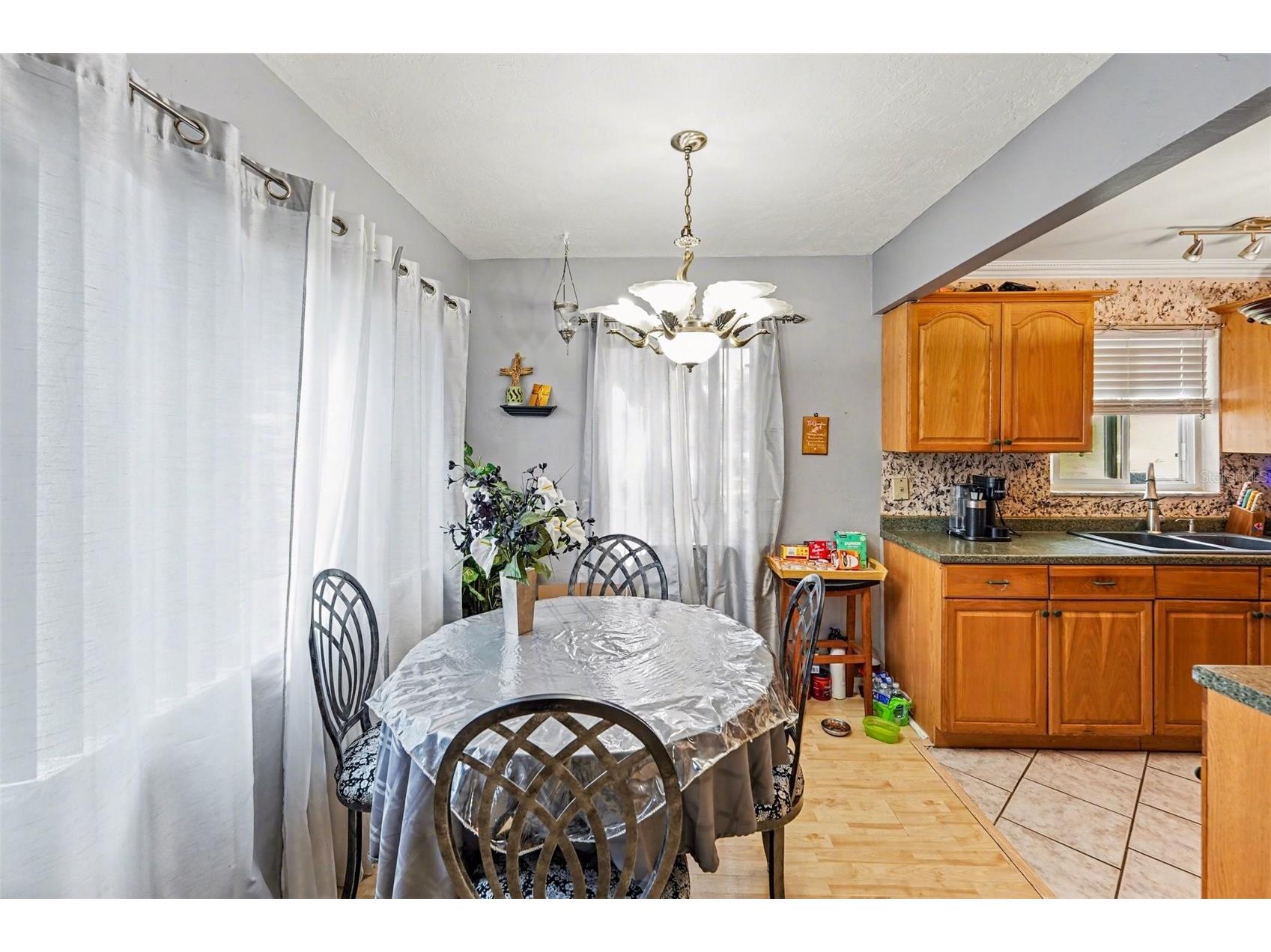 8402 111th Street N #101 Seminole FL 33772 TB8497702 image8