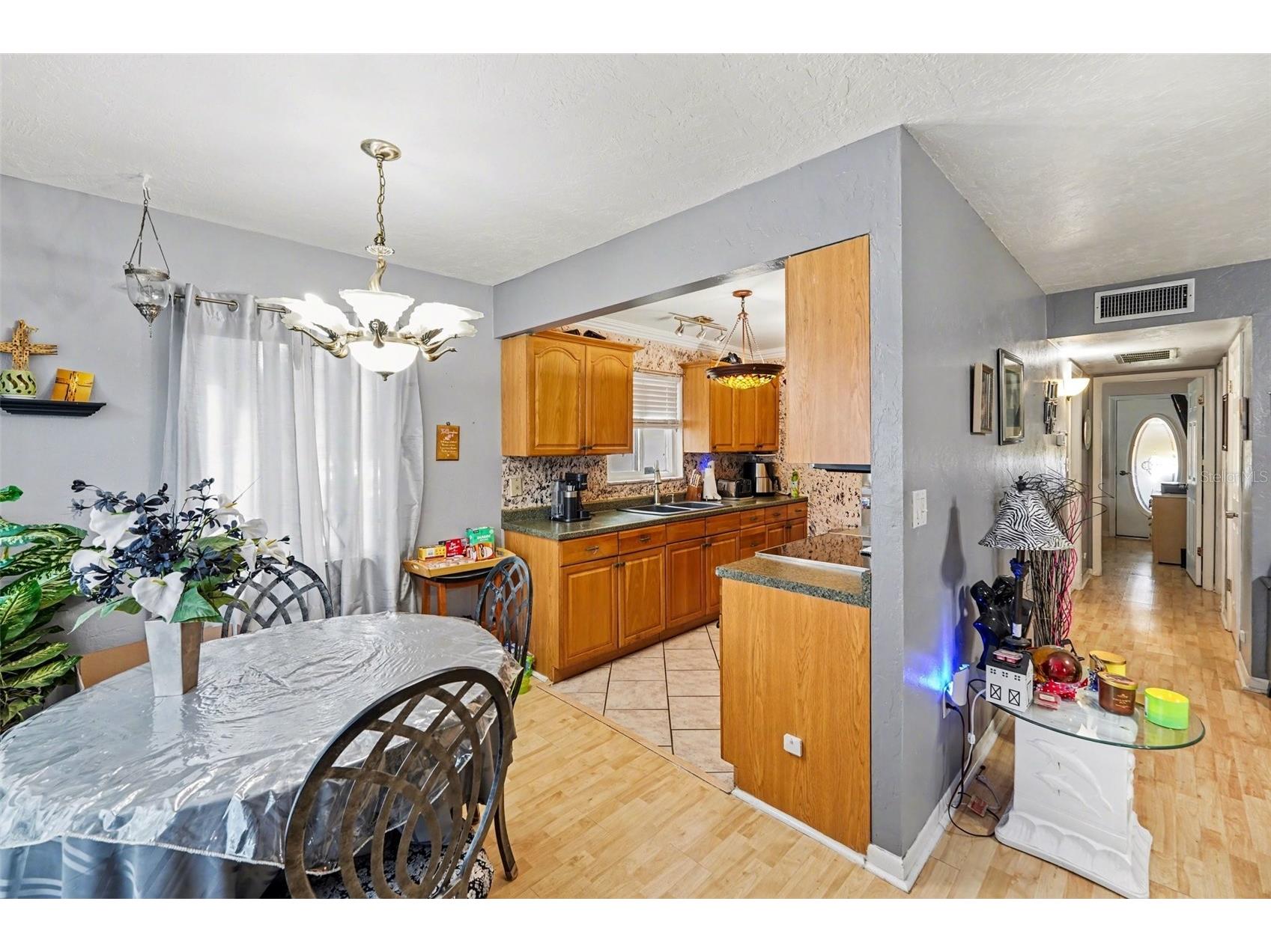 8402 111th Street N #101 Seminole FL 33772 TB8497702 image9