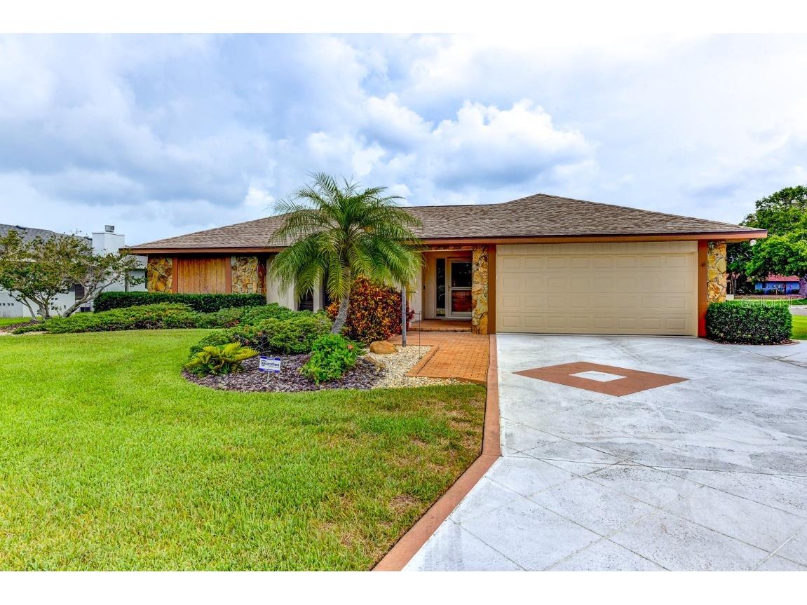 8402 13th Avenue NW Bradenton FL 34209 A4653795 image1