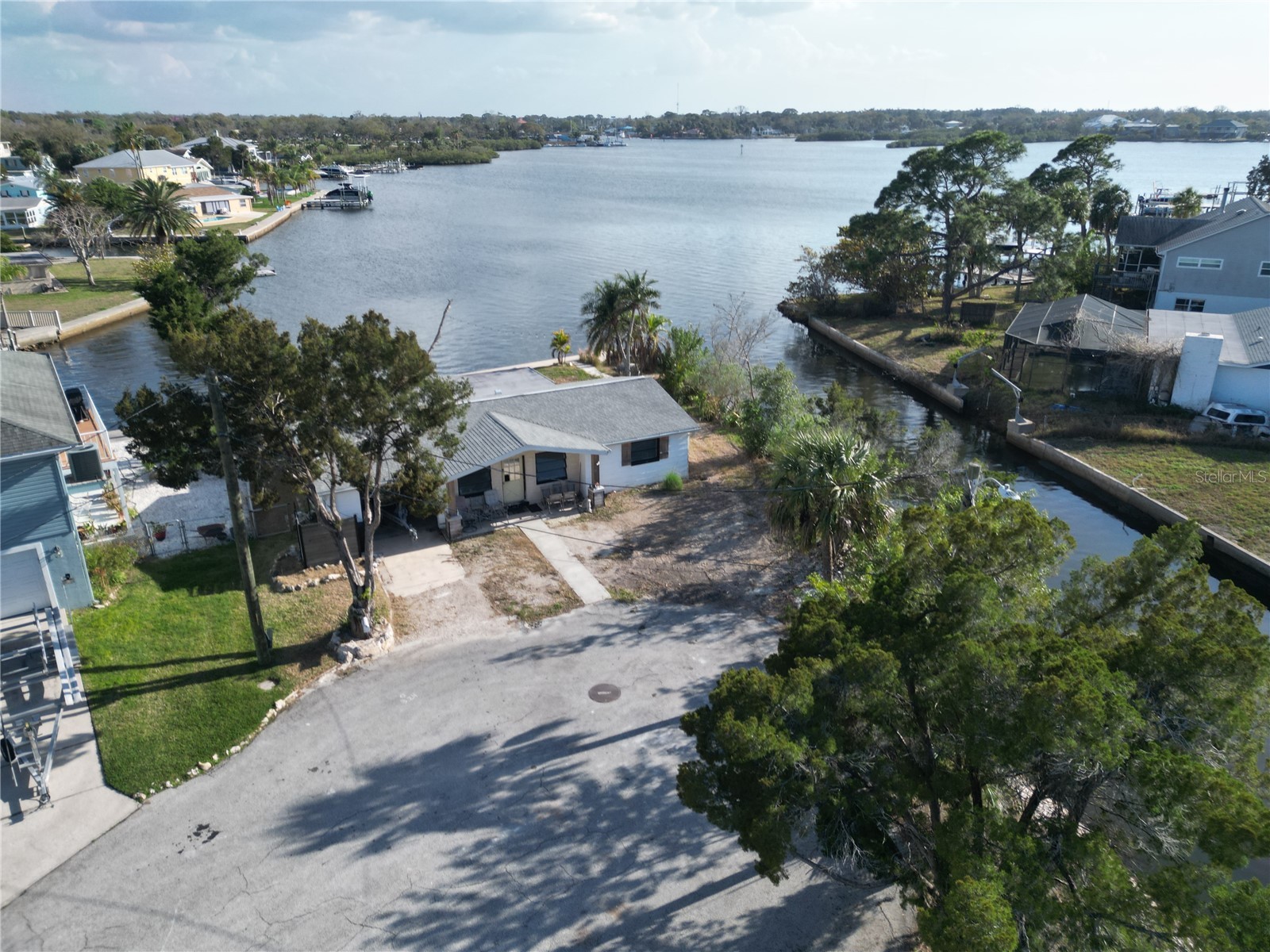 8402 Damen Lane Port Richey FL 34668 - MILLER BAYOU W7883700 image2