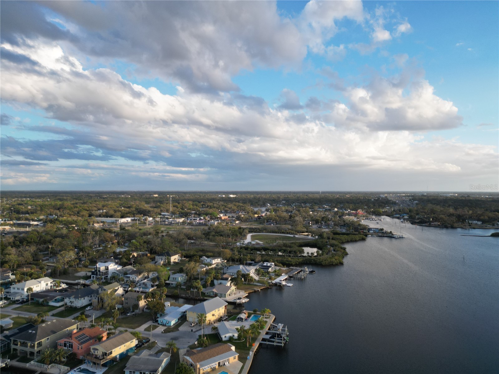 8402 Damen Lane Port Richey FL 34668 - MILLER BAYOU W7883700 image25