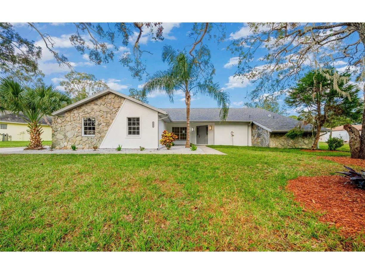 8402 Kenway Street Spring Hill FL 34608 W7868474 image1