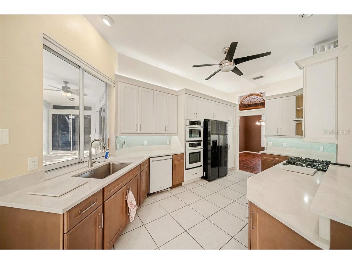 8402 Maybelle Drive Weeki Wachee FL 34613 TB8455689 image15