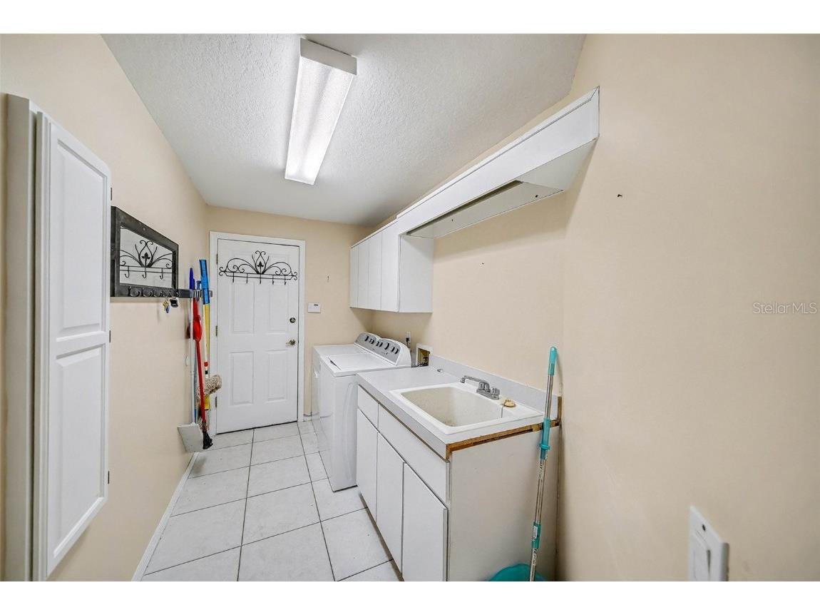 8402 Maybelle Drive Weeki Wachee FL 34613 TB8455689 image23