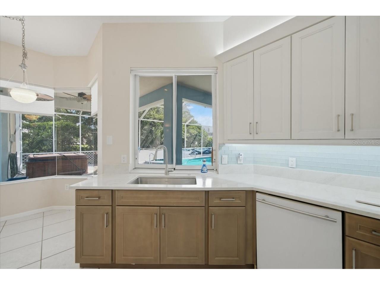 8402 Maybelle Drive Weeki Wachee FL 34613 W7887225 image21