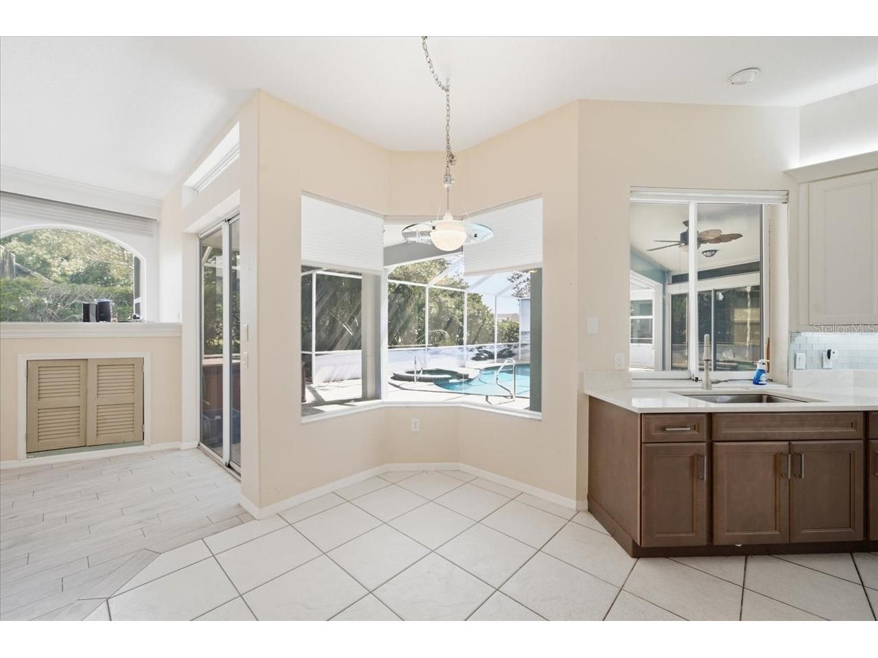 8402 Maybelle Drive Weeki Wachee FL 34613 W7887225 image27