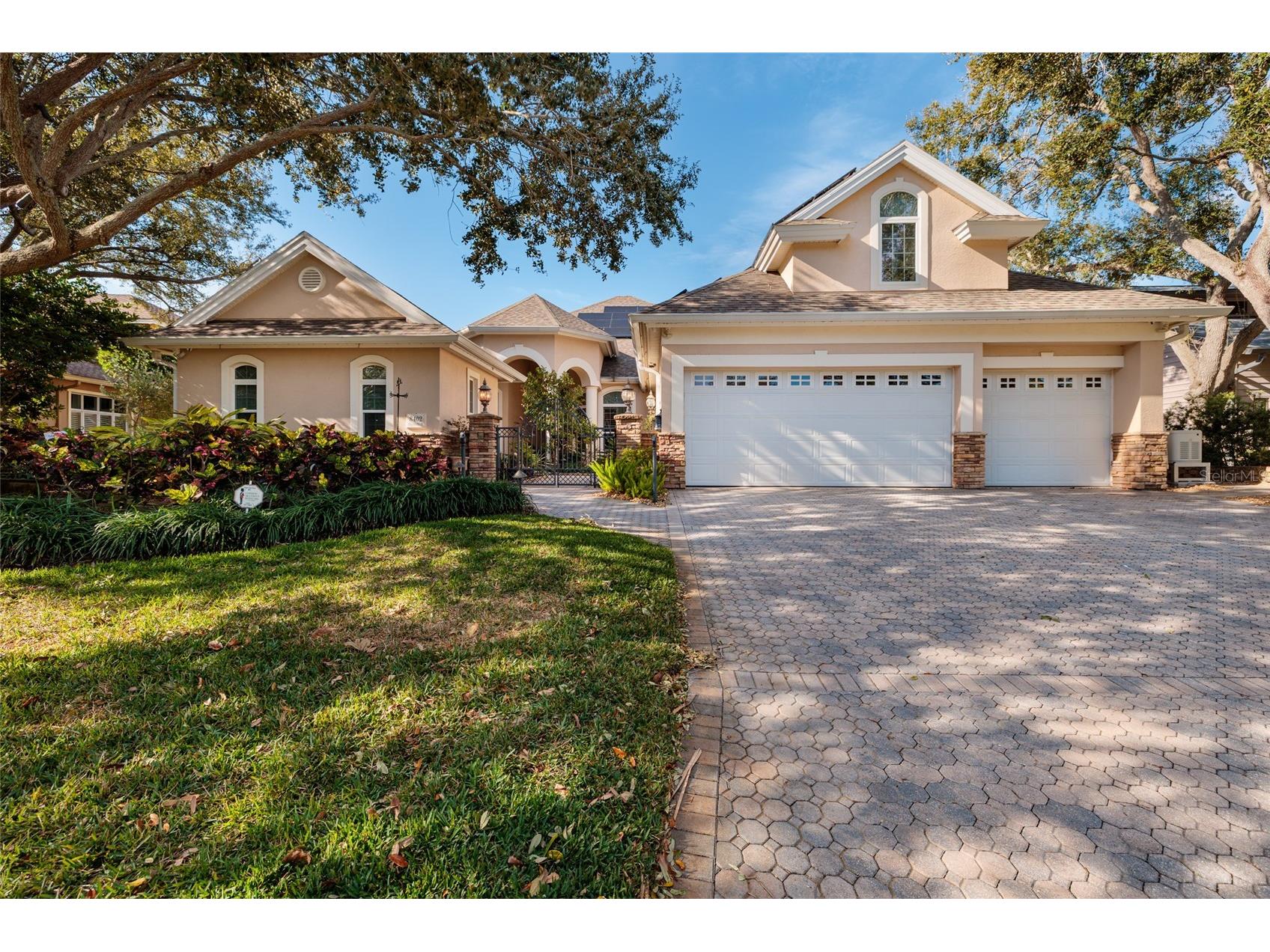 8402 Tallahassee Drive NE Saint Petersburg FL 33702 TB8468498 image1