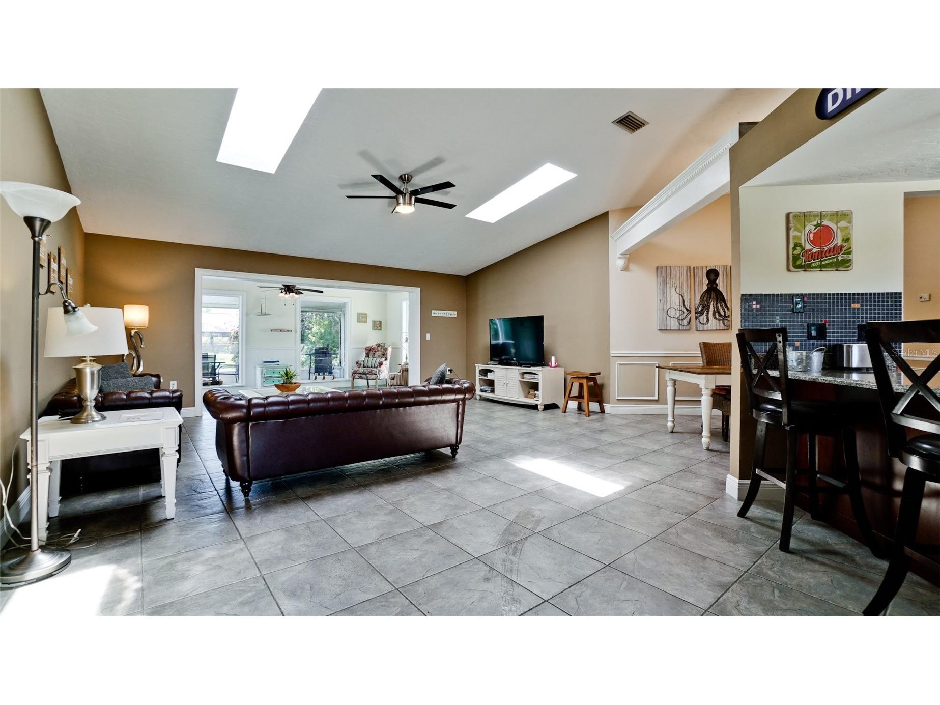 8403 13th Avenue NW Bradenton FL 34209 A4694746 image7