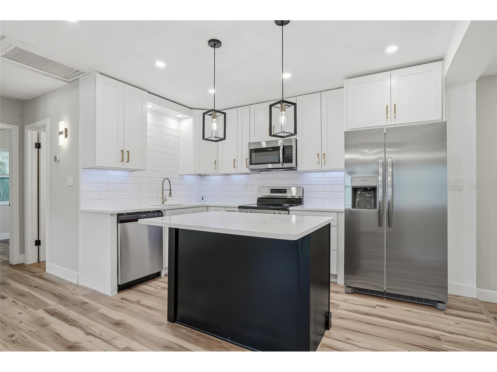 8403 N 46th Street Tampa FL 33617 O6409400 image13