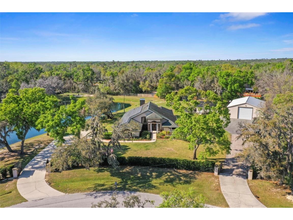 8403 Southwood Pines Street Lithia FL 33547 TB8366221 image1