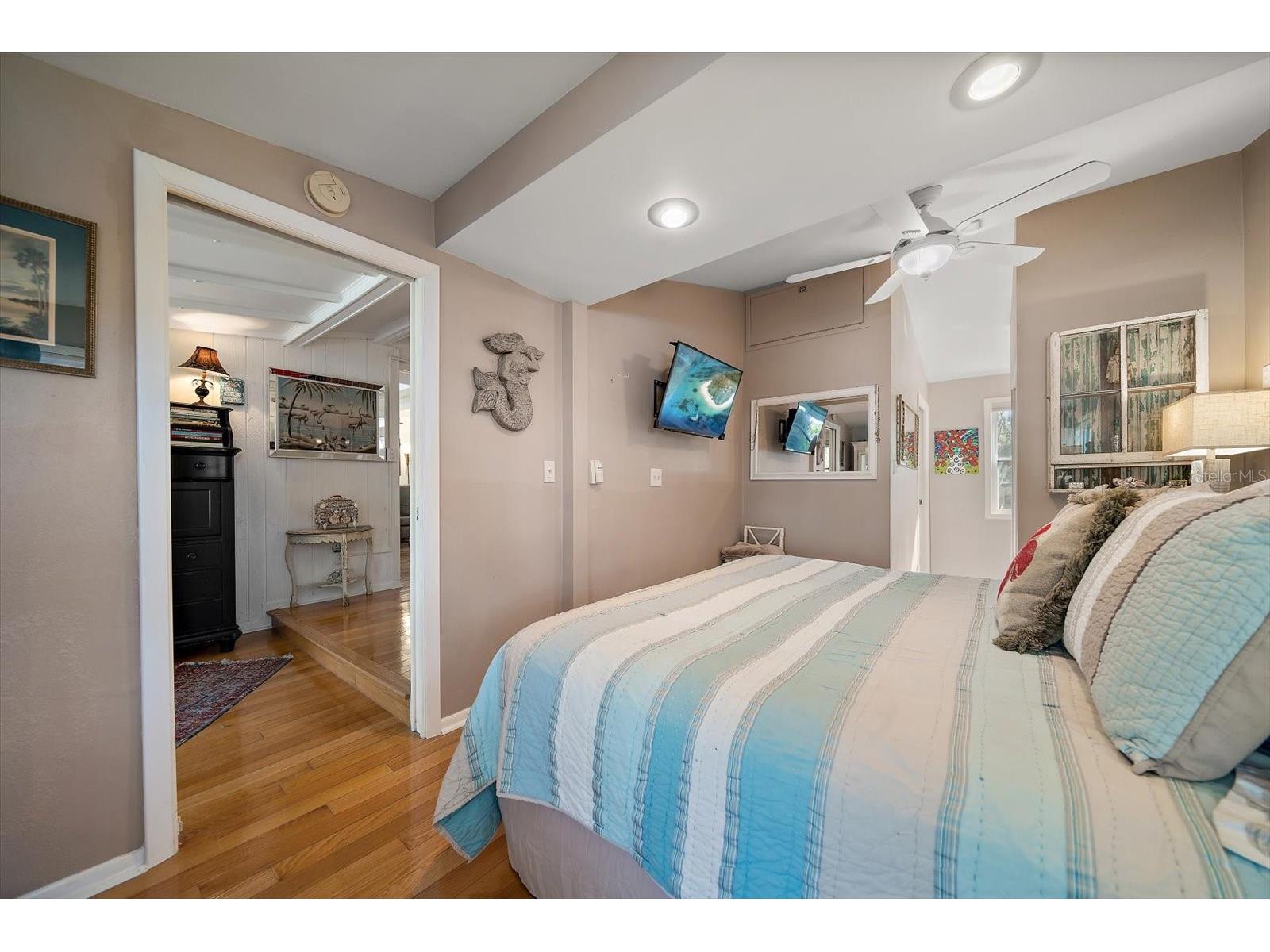 8403 W Gulf Boulevard Treasure Island FL 33706 - GULF OF MEXICO TB8495205 image23