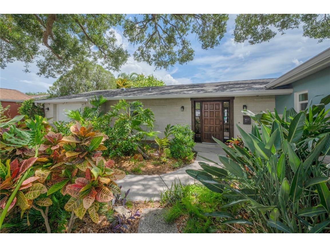 8404 Flagstone Drive Tampa FL 33615 - COMMUNITY BOAT RAMP ACCESS T3534278 image1