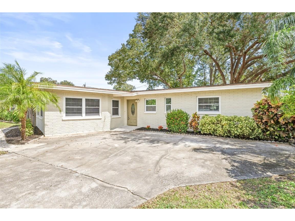 8405 59th Street, Pinellas Park, FL, 33781 MLS TB8308137 Edina Realty