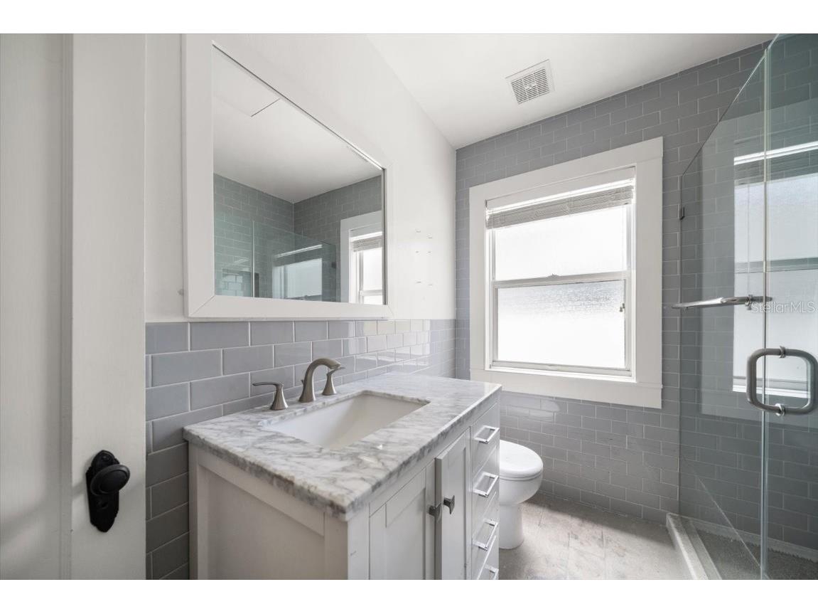 8405 Bayshore Drive Treasure Island FL 33706 - BLIND PASS WATERWAY TB8411617 image20