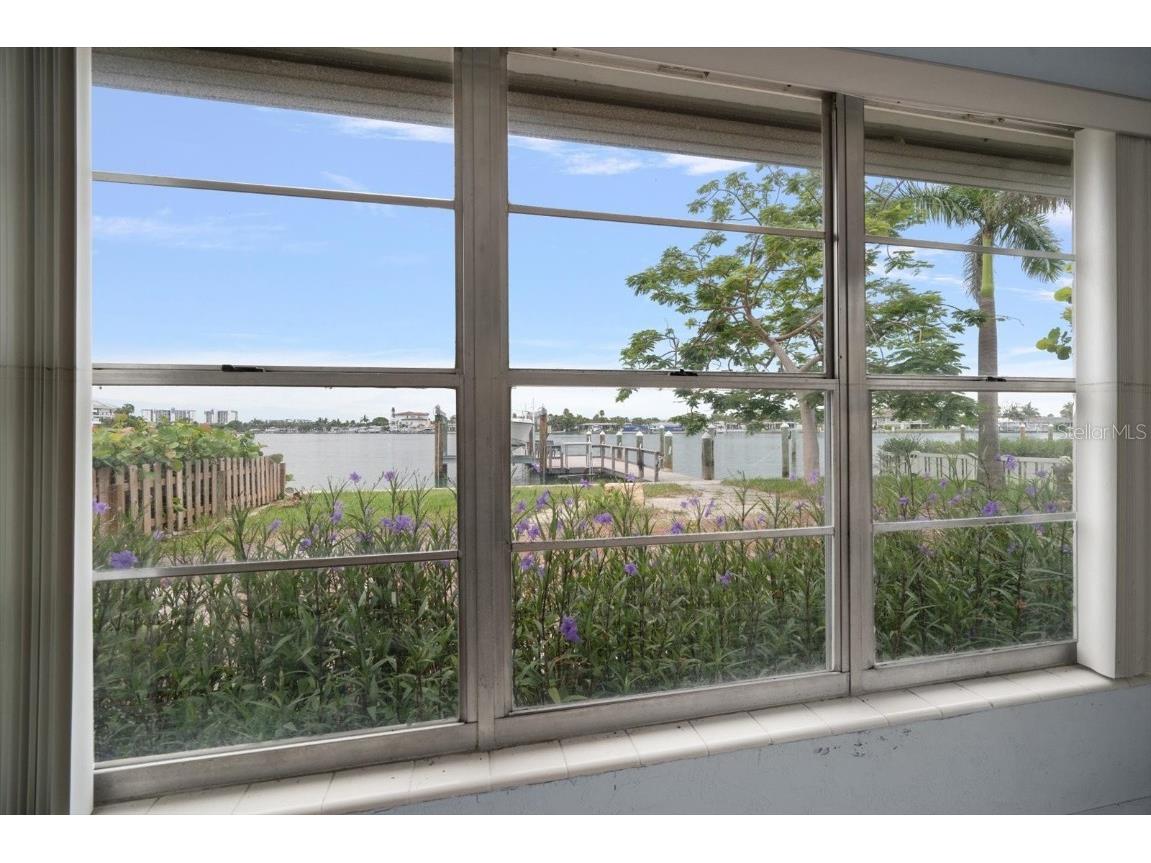 8405 Bayshore Drive Treasure Island FL 33706 - BLIND PASS WATERWAY TB8411617 image31