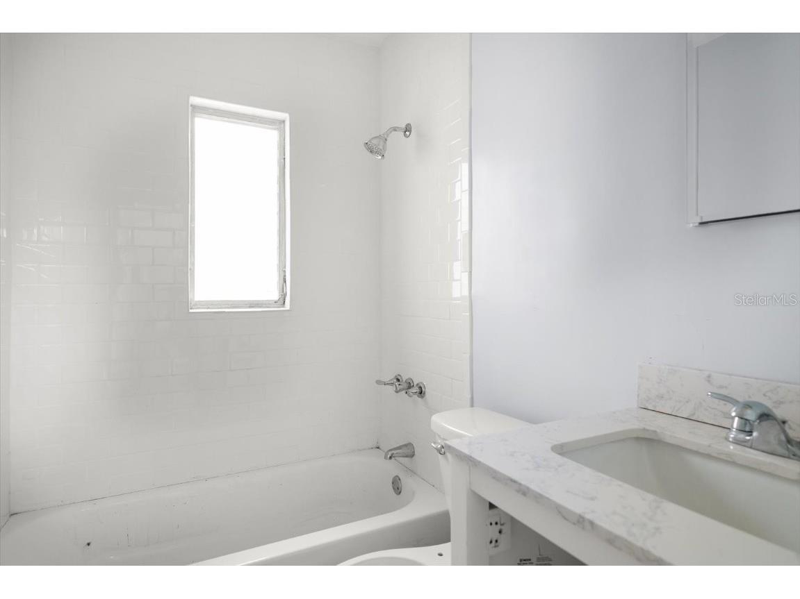 8405 Bayshore Drive Treasure Island FL 33706 - BLIND PASS WATERWAY TB8411617 image33