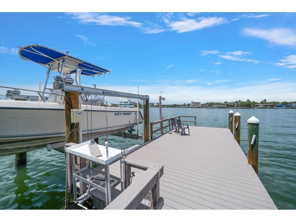 8405 Bayshore Drive Treasure Island FL 33706 - BLIND PASS WATERWAY TB8411617 image35