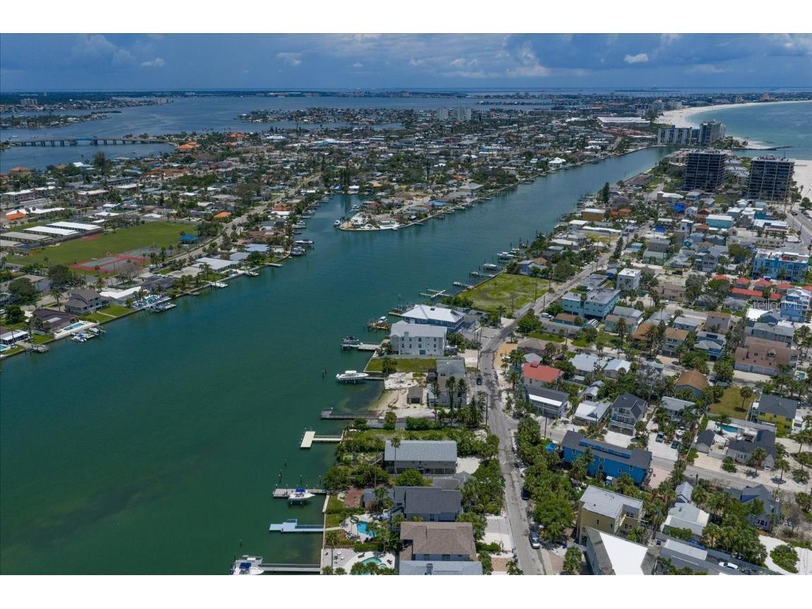 8405 Bayshore Drive Treasure Island FL 33706 - BLIND PASS WATERWAY TB8411617 image41