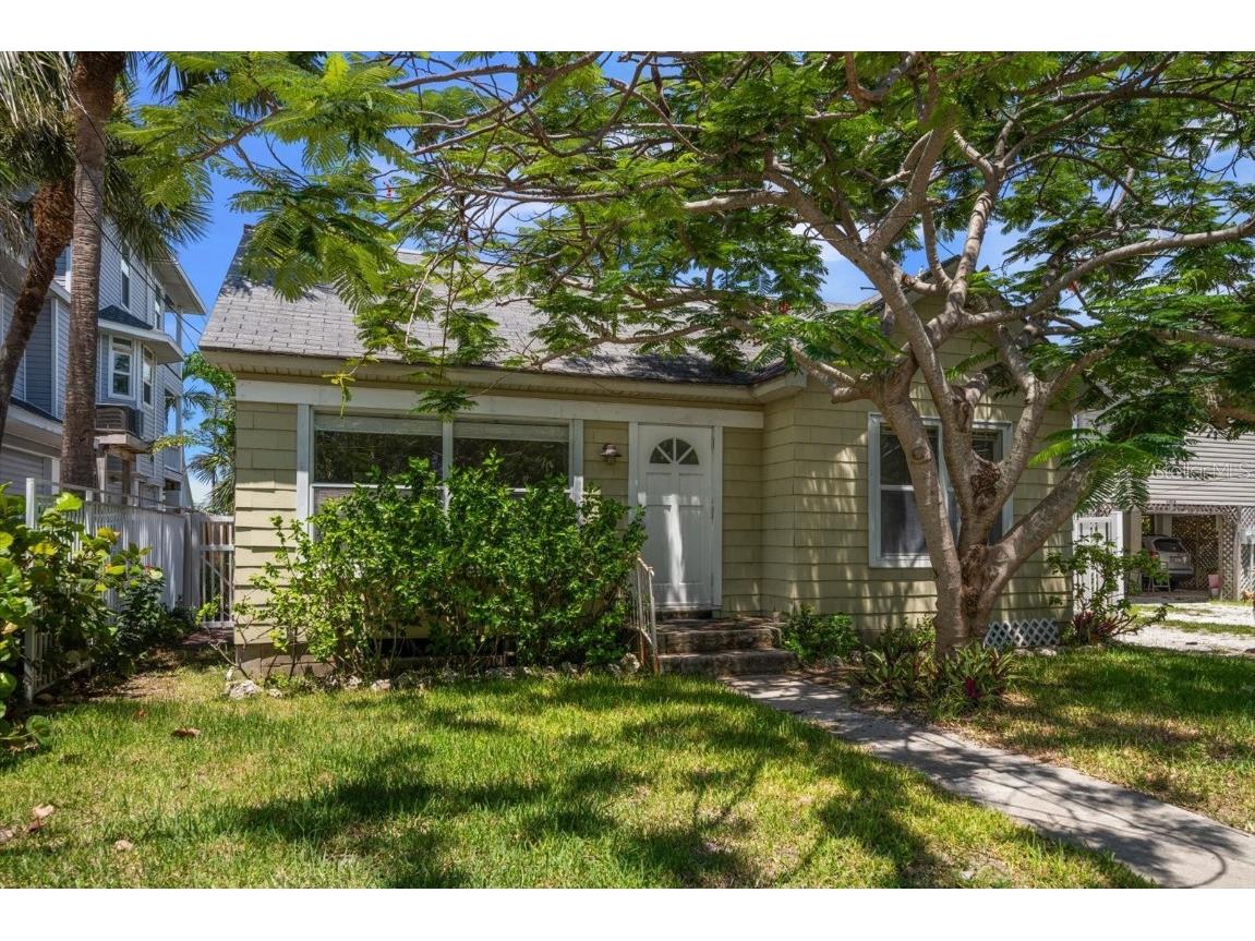 8405 Bayshore Drive Treasure Island FL 33706 - BLIND PASS WATERWAY TB8411617 image49