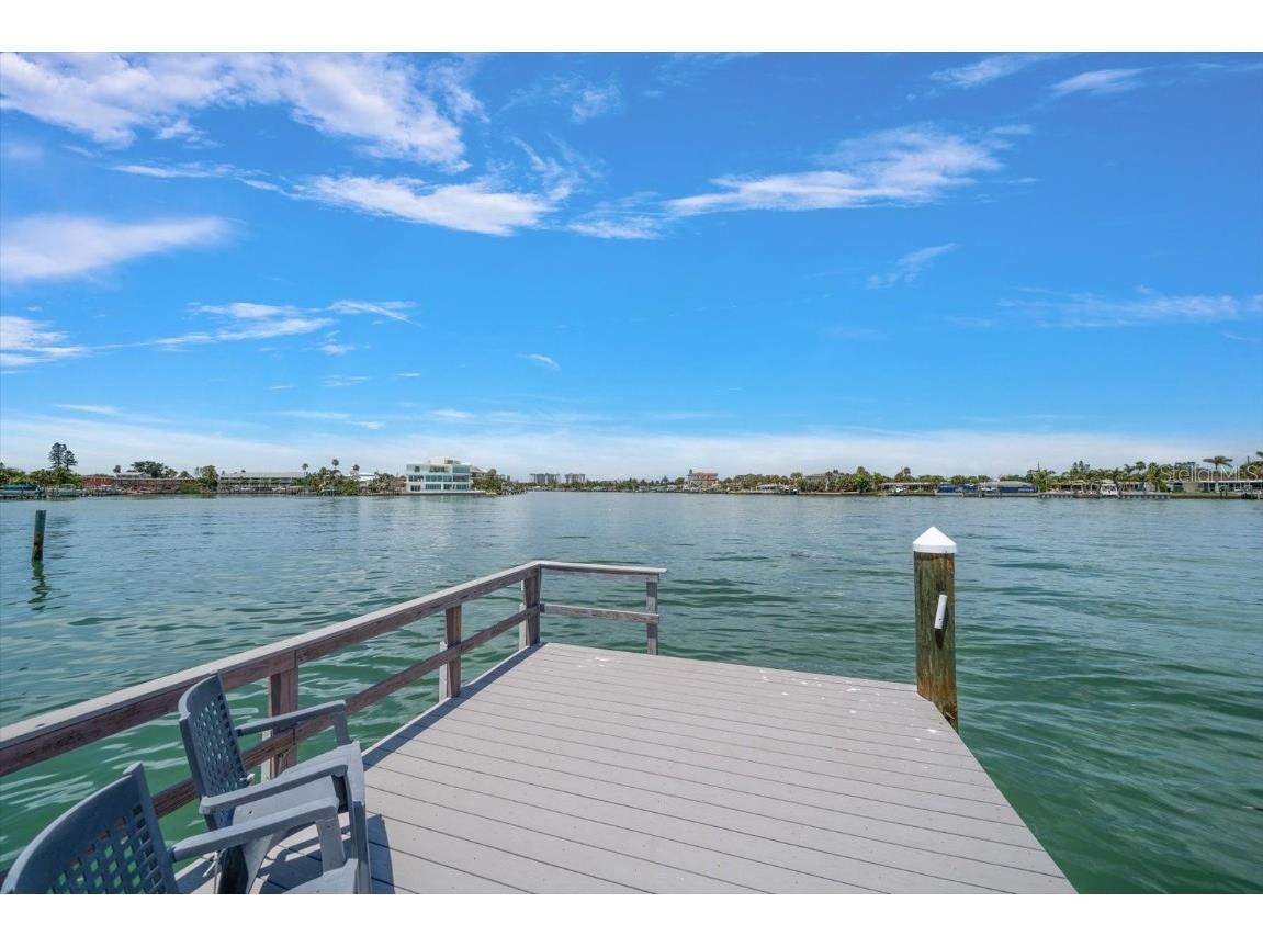 8405 Bayshore Drive Treasure Island FL 33706 - BLIND PASS WATERWAY TB8433920 image4