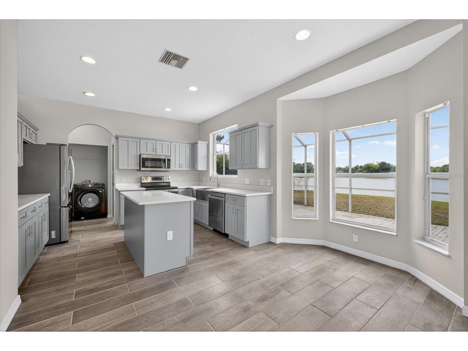 8405 Canterbury Lake Boulevard Tampa FL 33619 TB8506285 image14