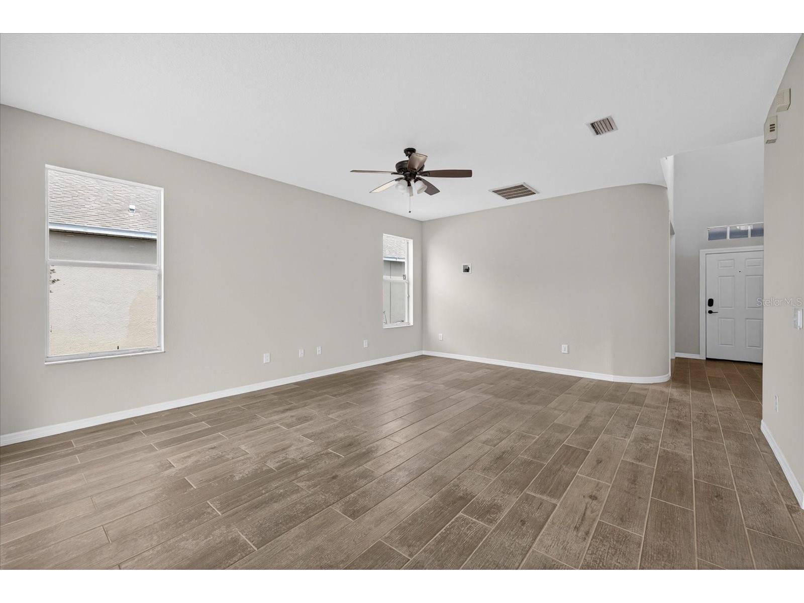 8405 Canterbury Lake Boulevard Tampa FL 33619 TB8506285 image23
