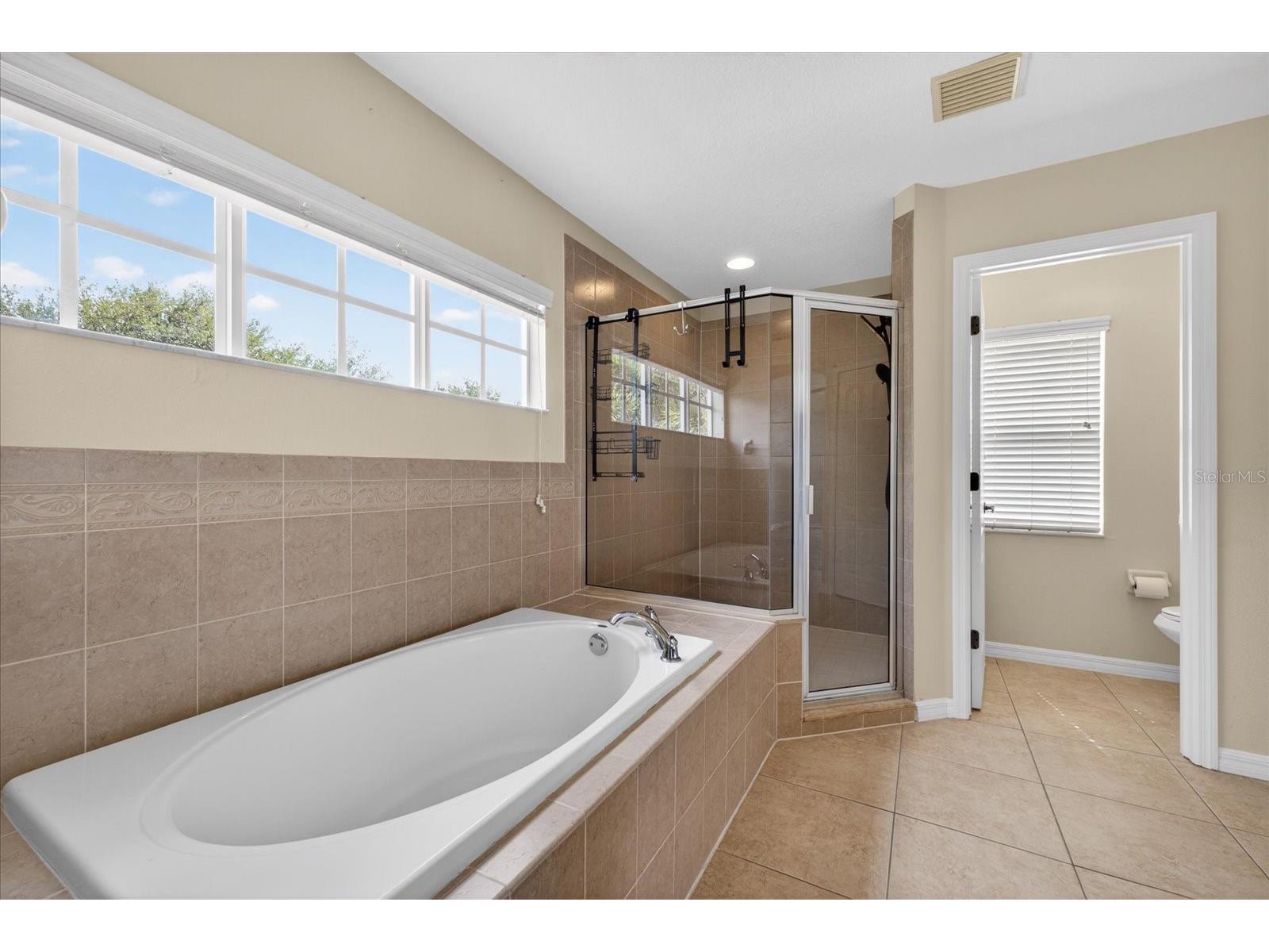 8405 Canterbury Lake Boulevard Tampa FL 33619 TB8506285 image34