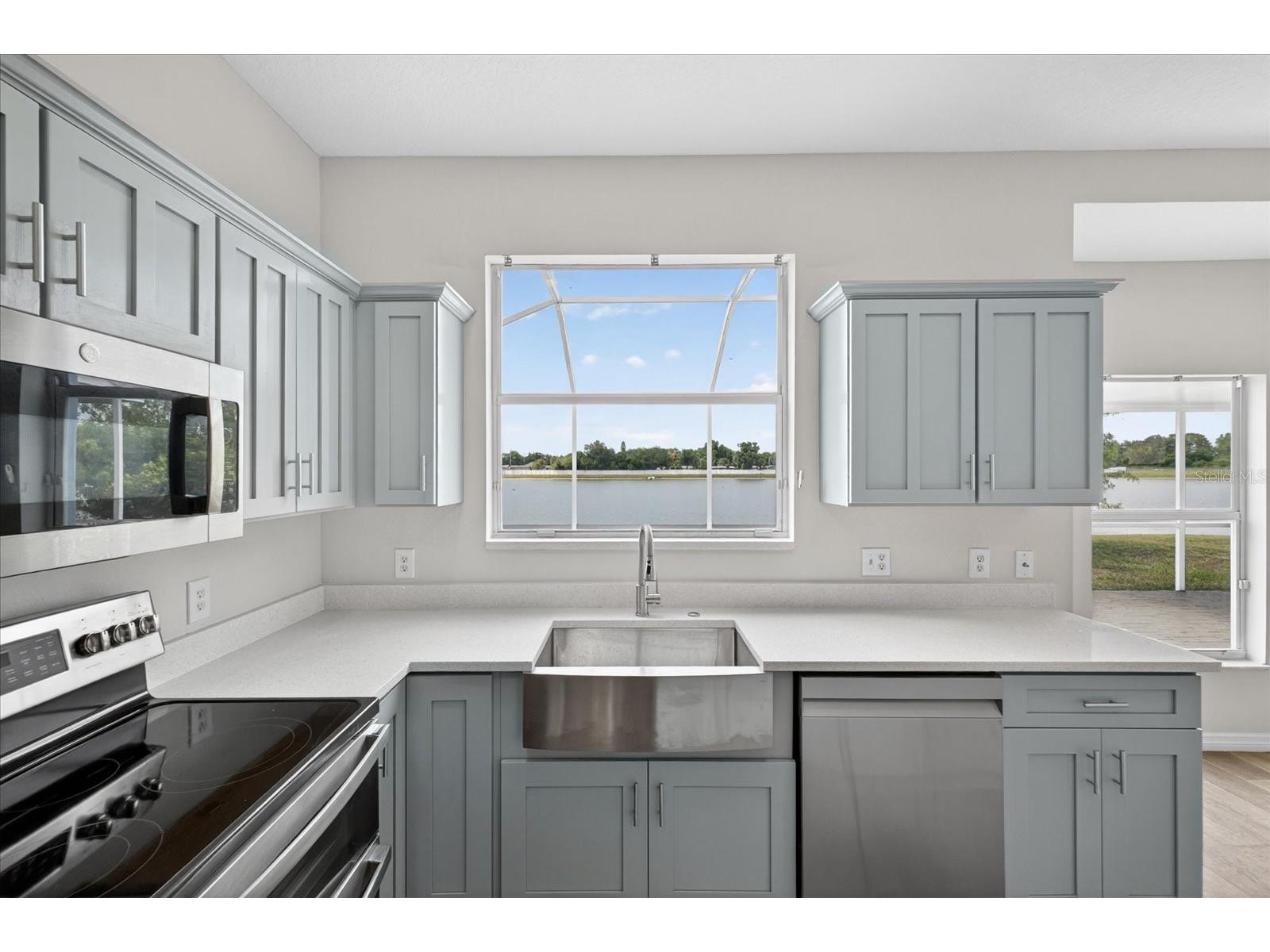 8405 Canterbury Lake Boulevard Tampa FL 33619 TB8506285 image9