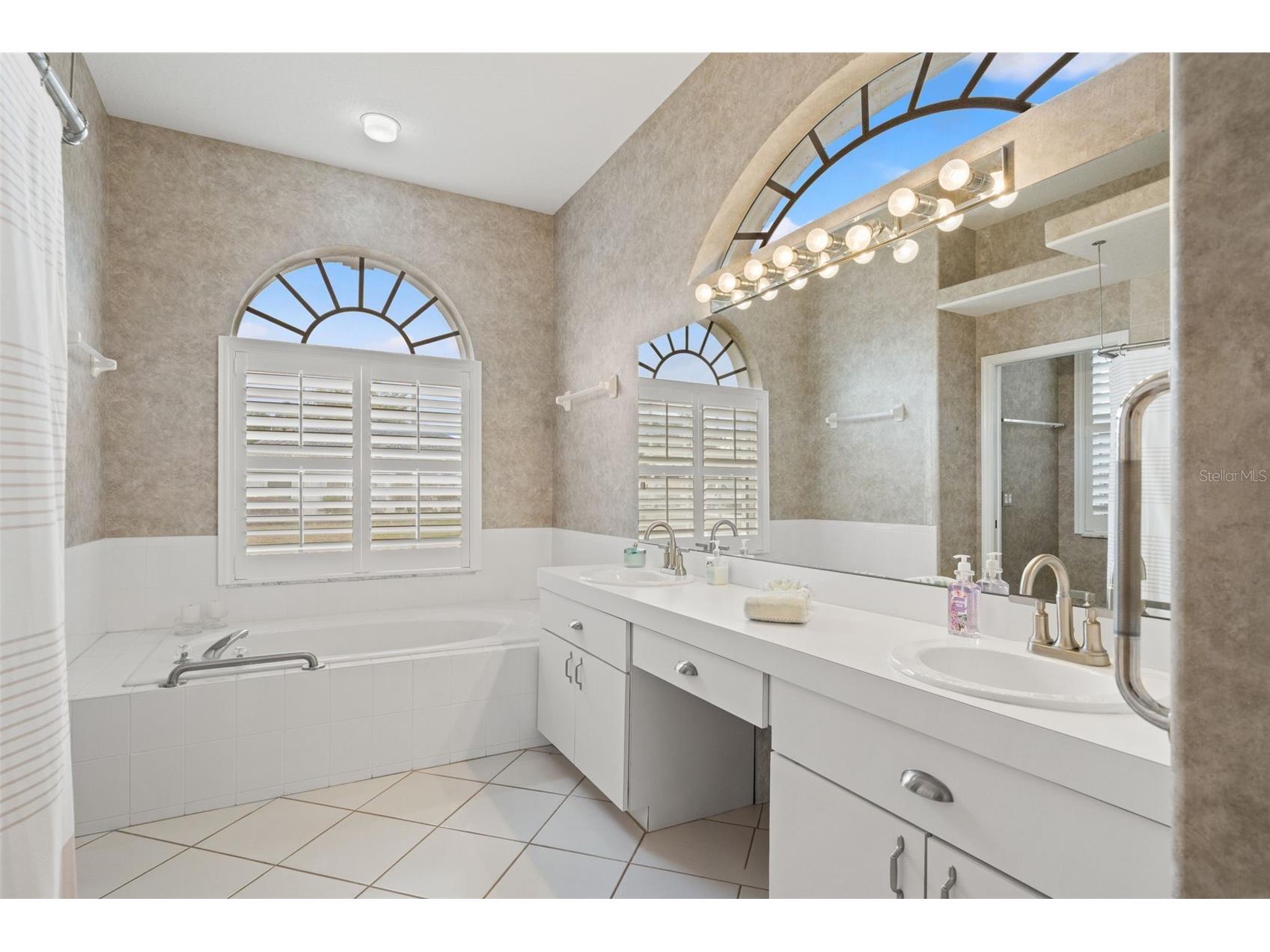 8405 Maybelle Drive Weeki Wachee FL 34613 TB8489039 image31