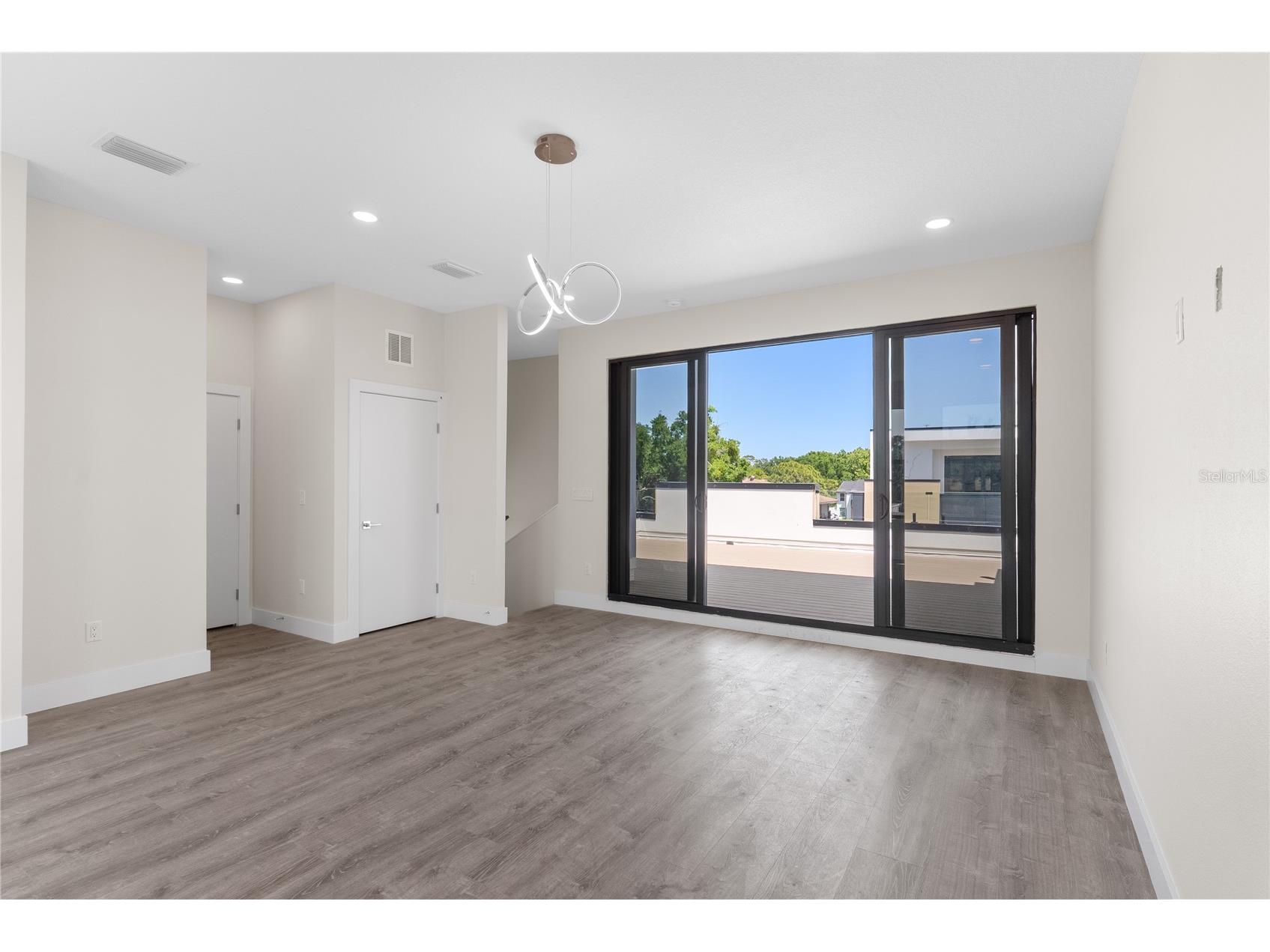 8405 Modano Place Tampa FL 33614 TB8505069 image6