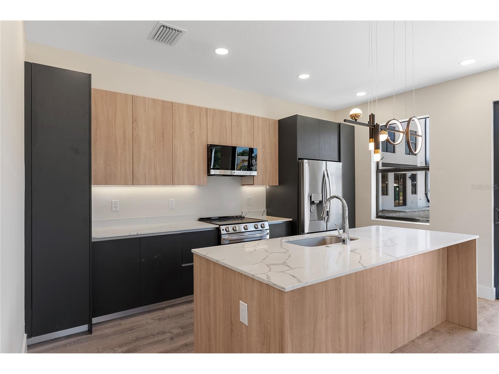 8405 Modano Place Tampa FL 33614 TB8505069 image8