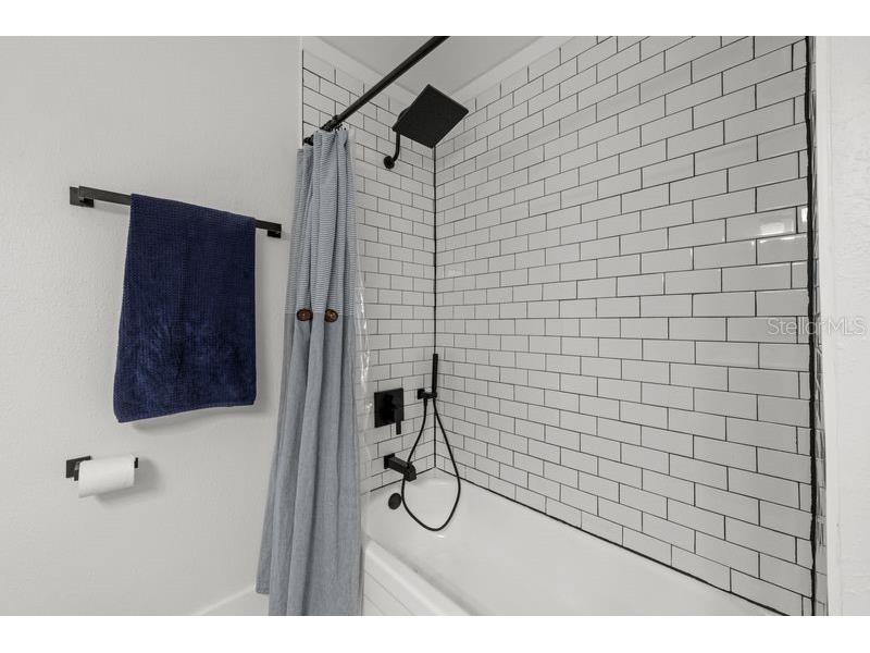 8405 Stillbrook Avenue Tampa FL 33615 TB8425010 image21