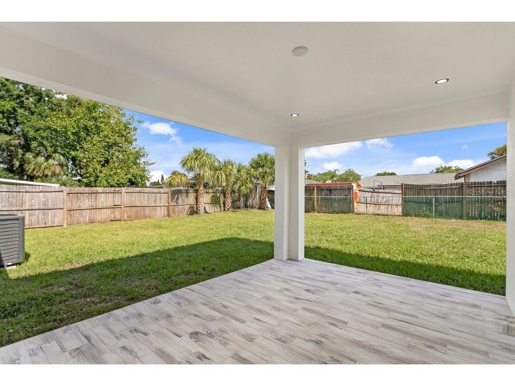 8405 Woodlake Drive Tampa FL 33615 TB8419378 image27