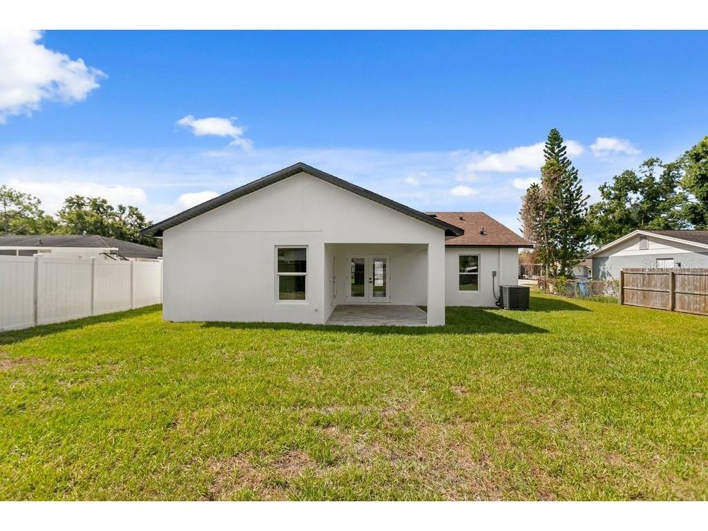 8405 Woodlake Drive Tampa FL 33615 TB8419378 image30