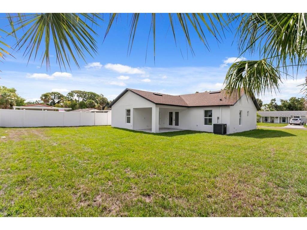 8405 Woodlake Drive Tampa FL 33615 TB8419378 image31