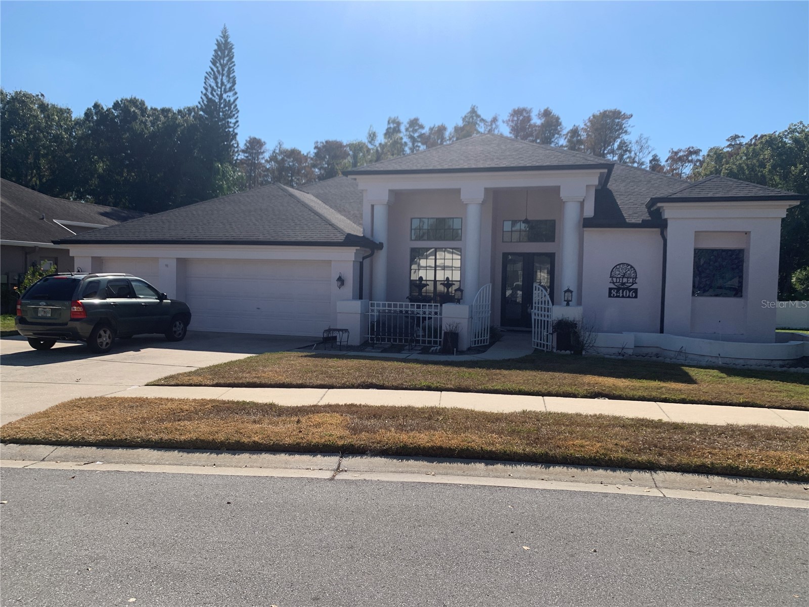 8406 Glengarry Place Trinity FL 34655 TB8485014 image1