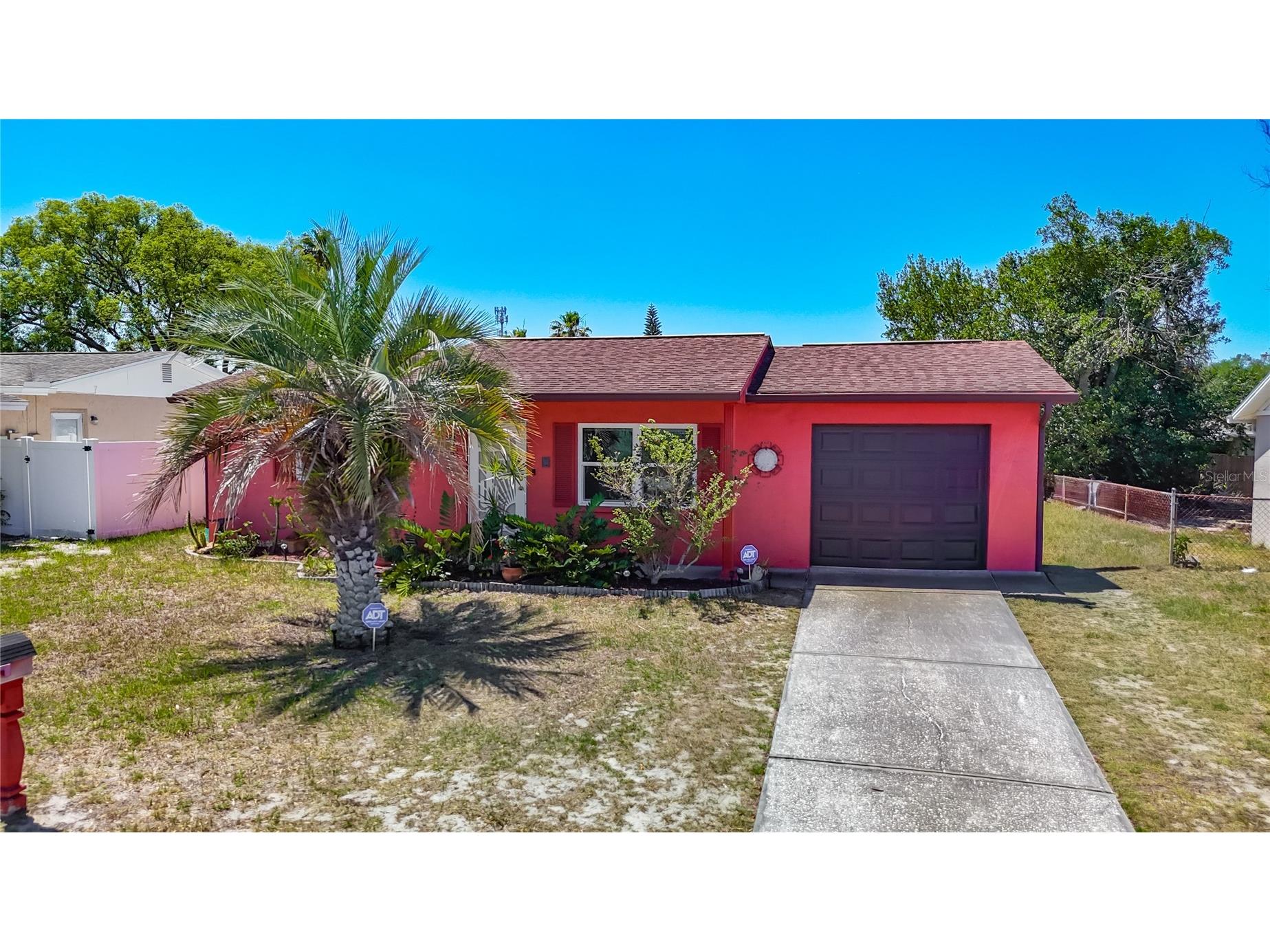 8406 Luray Drive Port Richey FL 34668 W7885598 image2