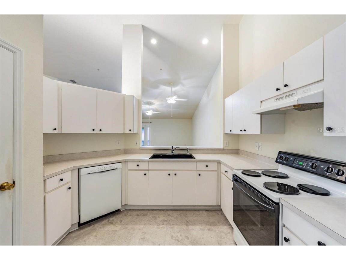 8406 Terrace Meadows Court Temple Terrace FL 33637 TB8411359 image12