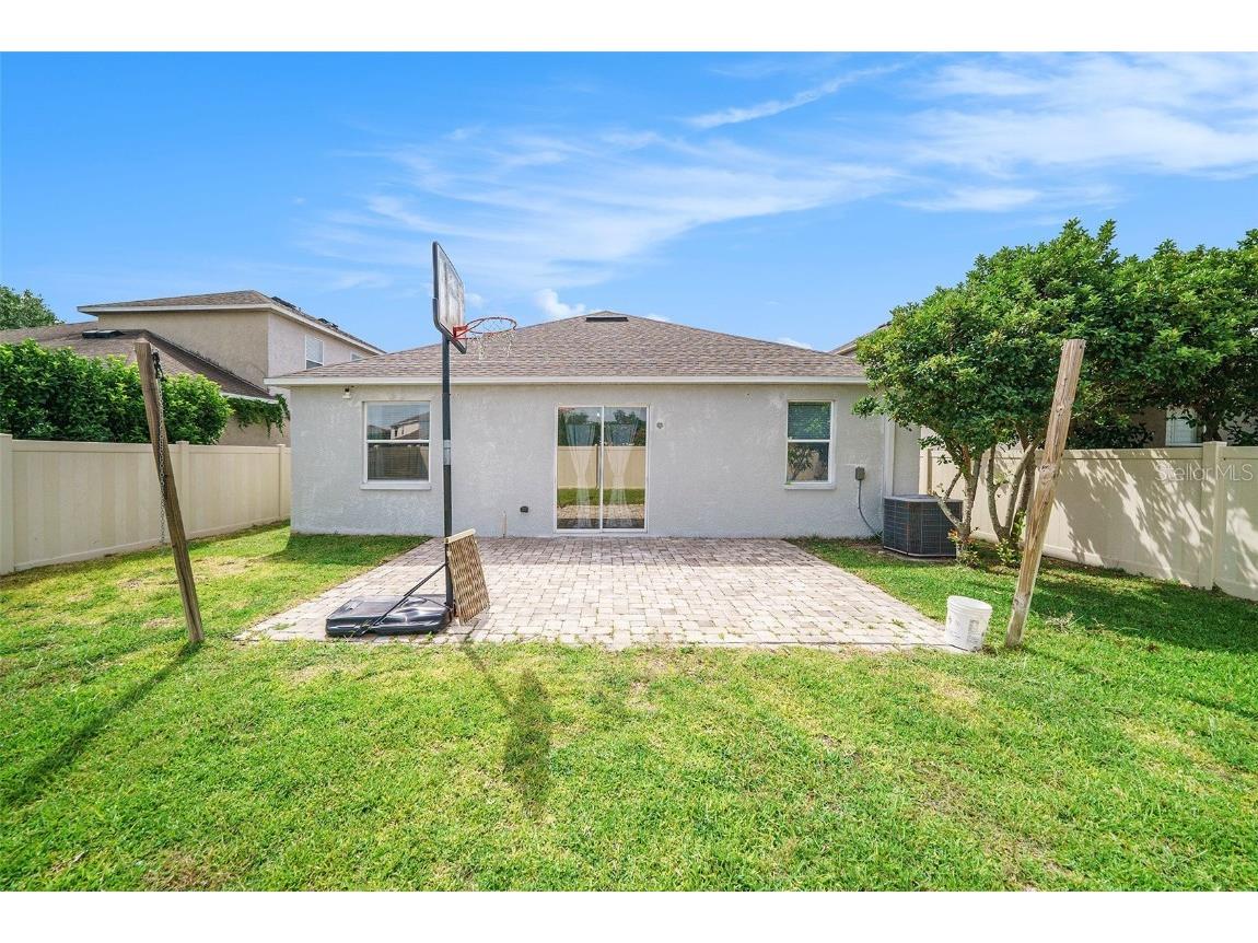 8407 Hunters Fork Loop Ruskin FL 33573 TB8381465 image25